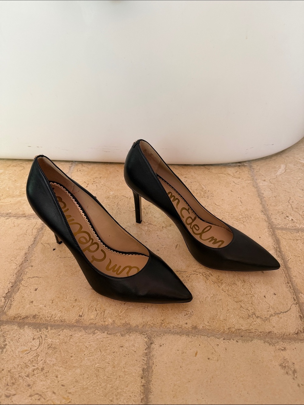 Sam Edelman Black Pointed-Toe Stiletto Pumps leather perfect condition.